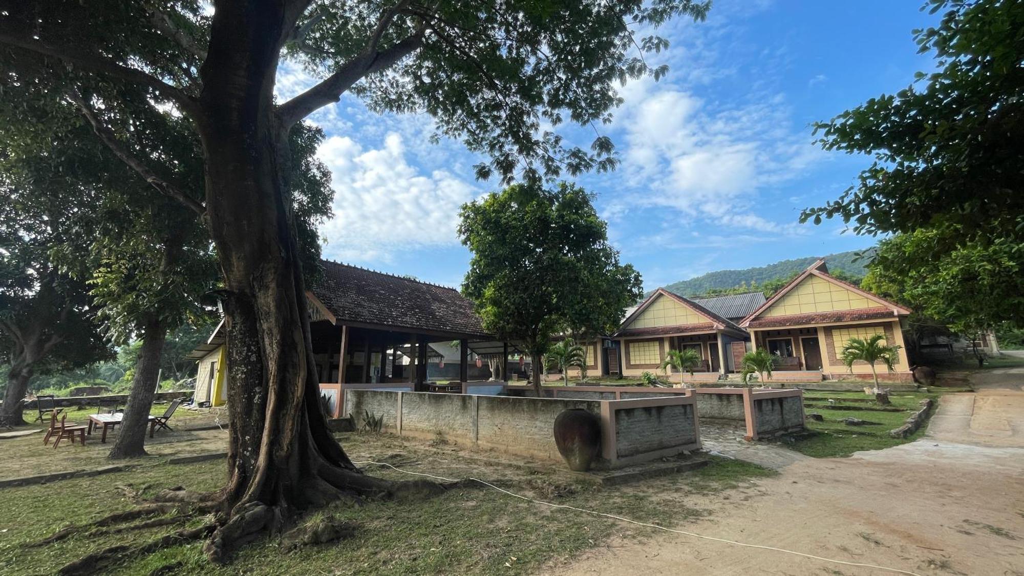 Mangrove Inn Karimunjawa Ngoại thất bức ảnh