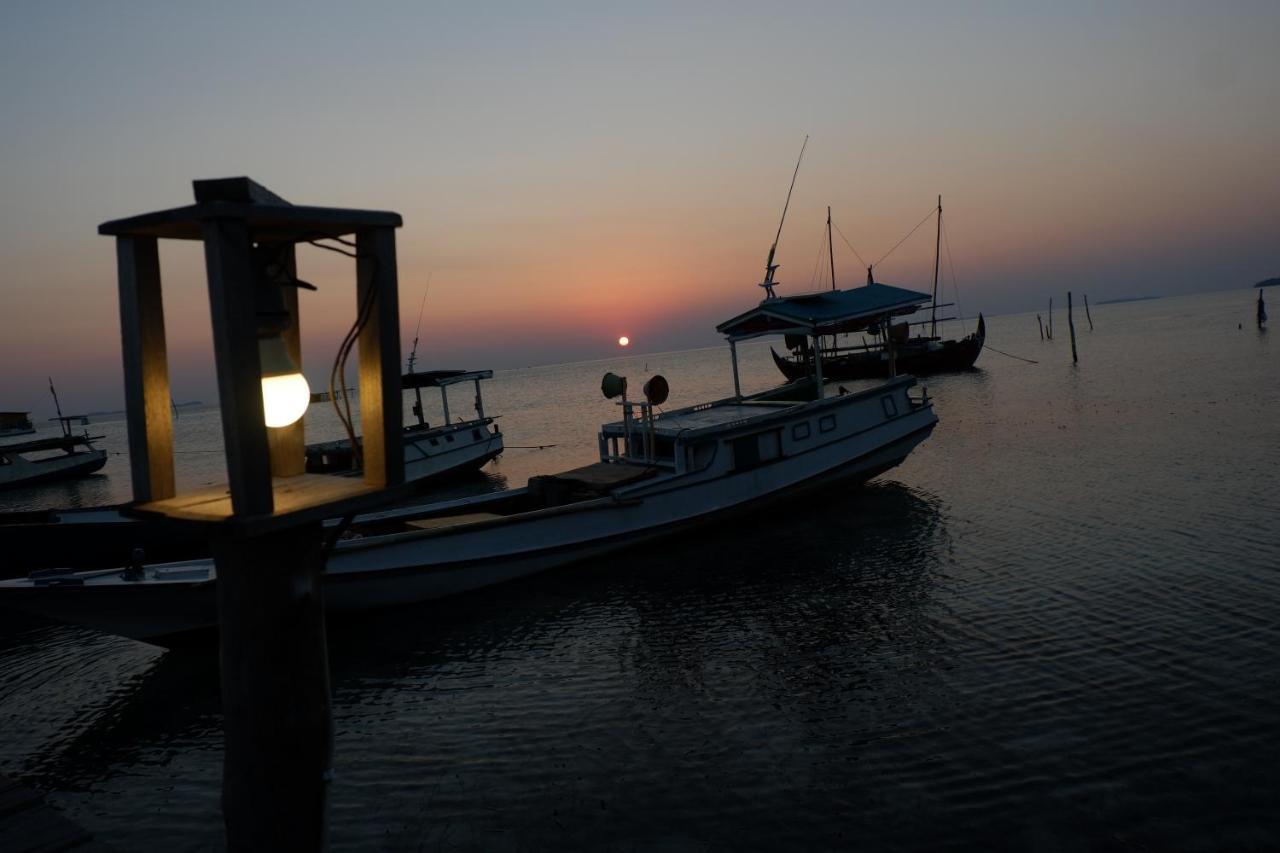 Mangrove Inn Karimunjawa Ngoại thất bức ảnh