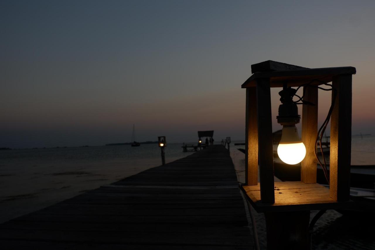 Mangrove Inn Karimunjawa Ngoại thất bức ảnh